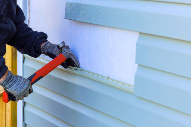 Reliable Siding Repair contractor in Uhrichsville, OH by Creative Siding